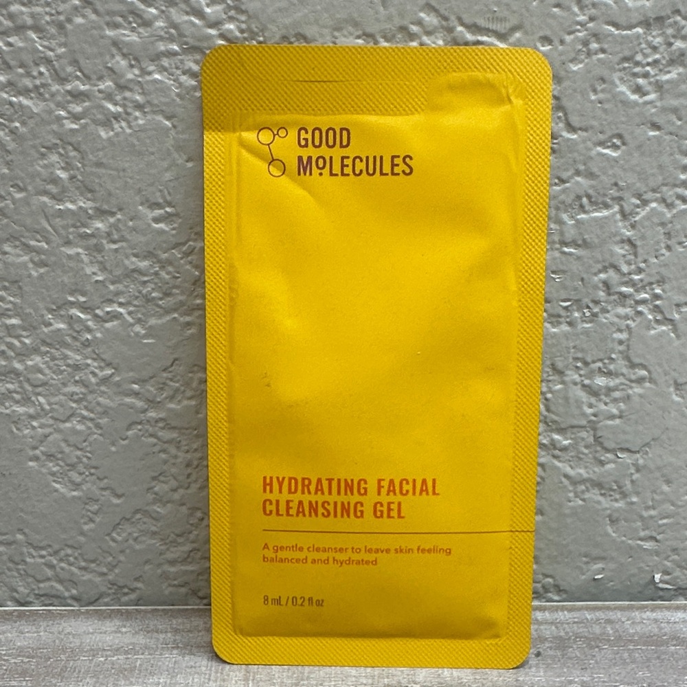 👍🏻 FREE‎ Good molecules Hydrating Facial Cleansing Gel SAMPLE